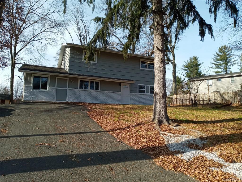 Primary Photo - 523 NY-304