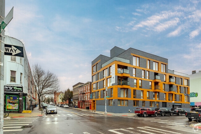 Neighborhood Context - Graham on the Park