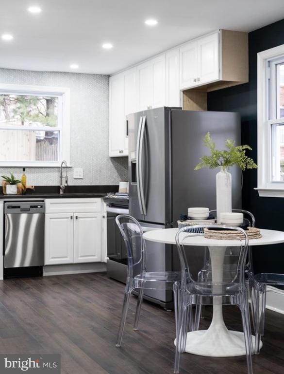 Foto principal - 612 44th St NE