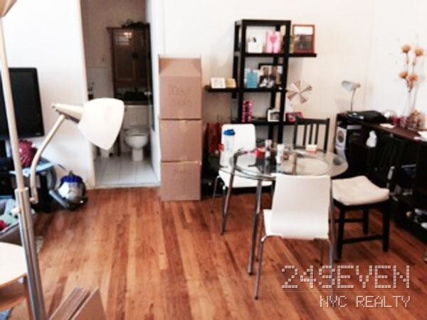 Foto del edificio - 251 W 92nd St