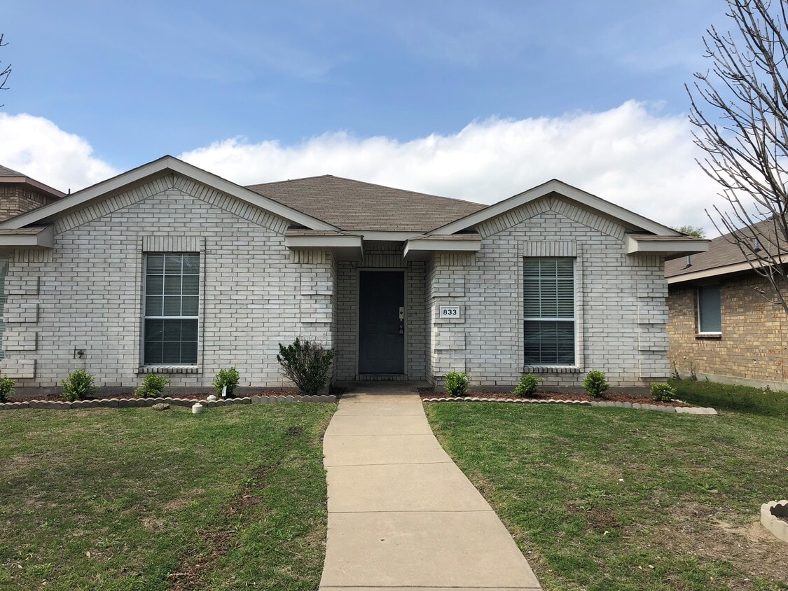 Photo - 833 Horseshoe Ct (DeSoto, TX)