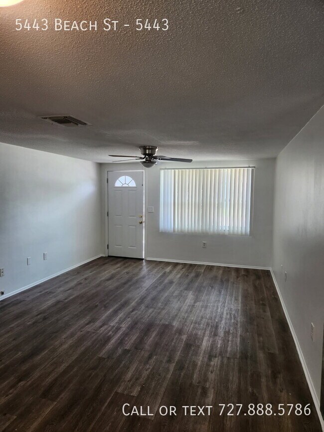 Foto del edificio - 5443 Beach St