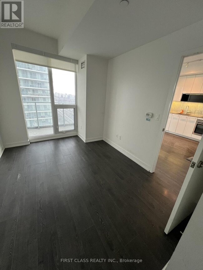 Building Photo - 115 McMahon Dr