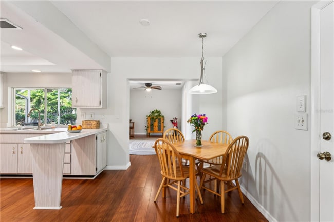 Foto del edificio - 12906 Sandburst Ln