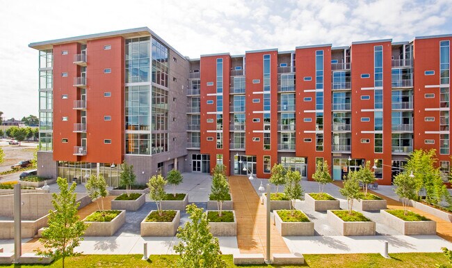 Foto del edificio - 2115 Yeaman Pl