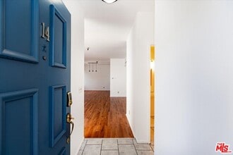 Building Photo - 844 Magnolia Ave