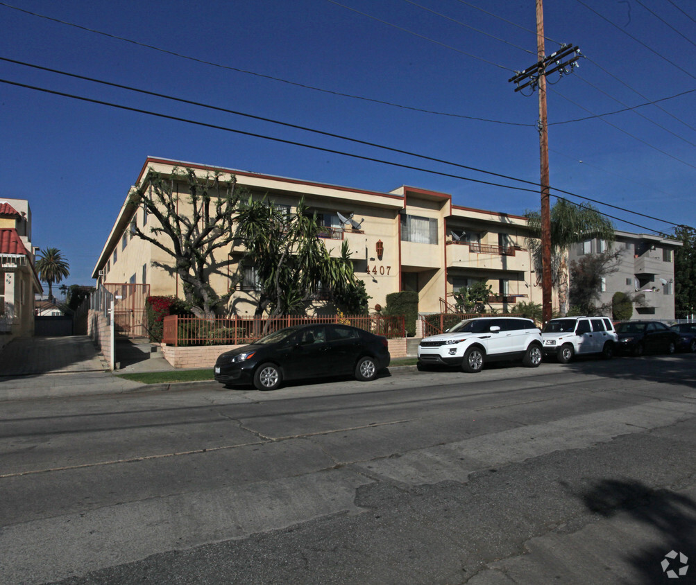 Primary Photo - Prospect Imperial Apartments