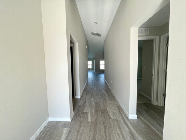 Foto del edificio - 4 Bedroom Single Story Home in Pinnacle Point - $1995/mo