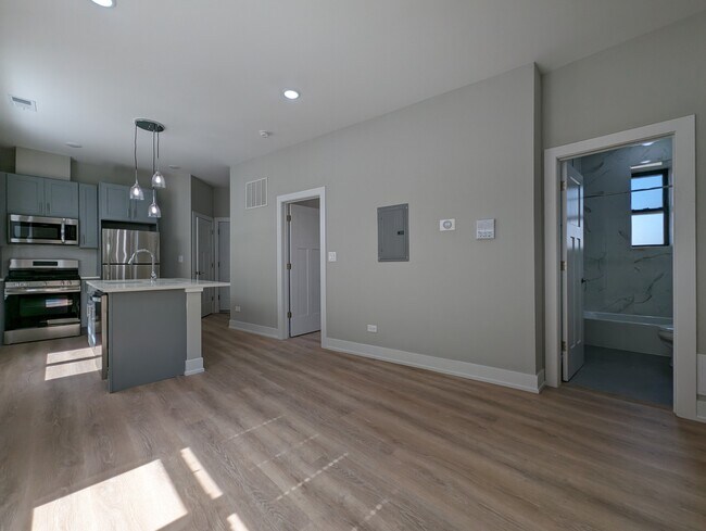 Foto del edificio - 423 W Belden Ave
