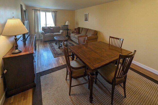 Foto del edificio - 401 Bellevue Ave