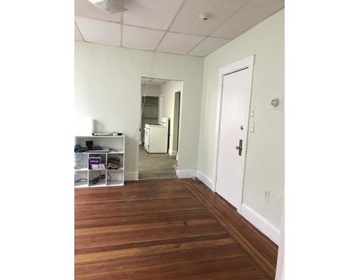 Building Photo - 40 Dehon St