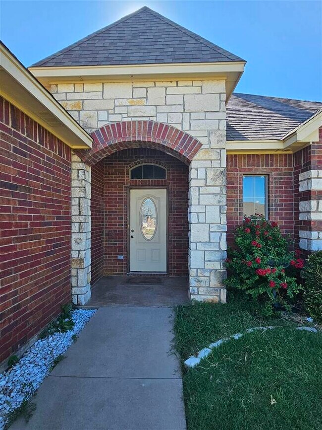 Foto del edificio - 418 Northeast Mountain Meadow Drive