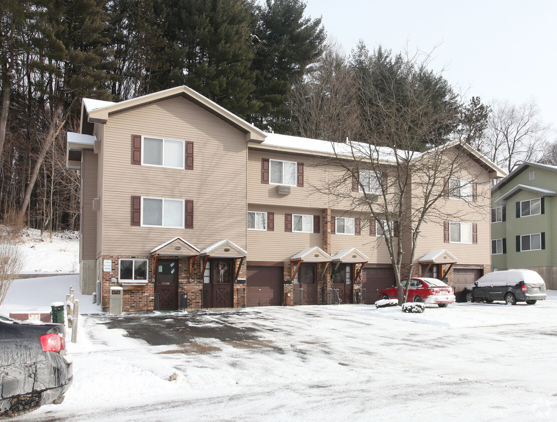 Primary Photo - Parkedge Townhouses