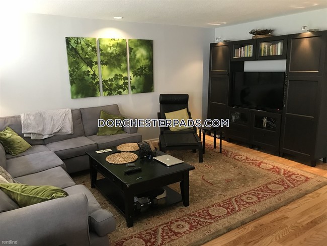 Building Photo - 141 Savin Hill Ave