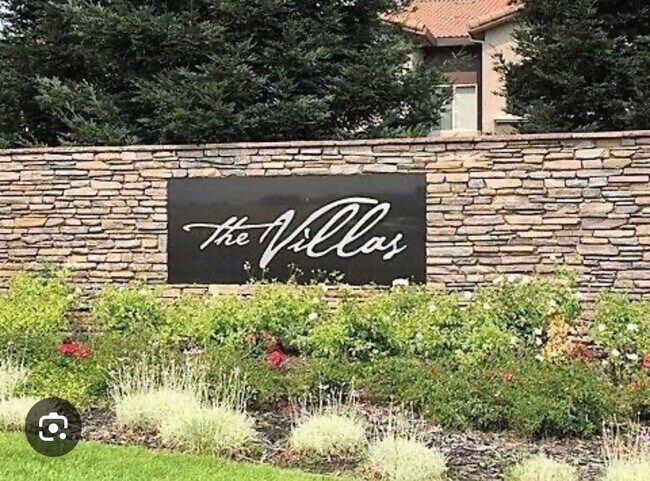 Foto del edificio - 10001 Woodcreek Oaks Blvd