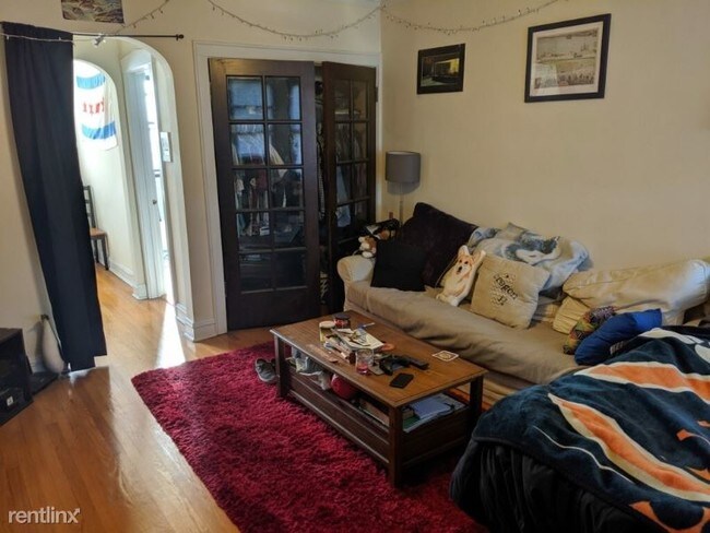 Building Photo - 1465 W Byron St