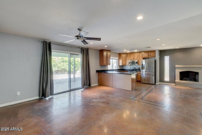 Foto del edificio - 3832 E Bloomfield Rd