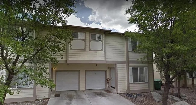 Building Photo - 1315 Powell Ln