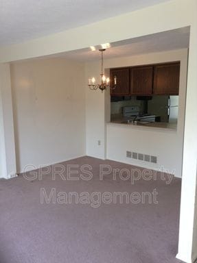 Building Photo - Townhouse for rent