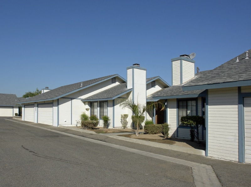 Primary Photo - 3074 Peach Ave