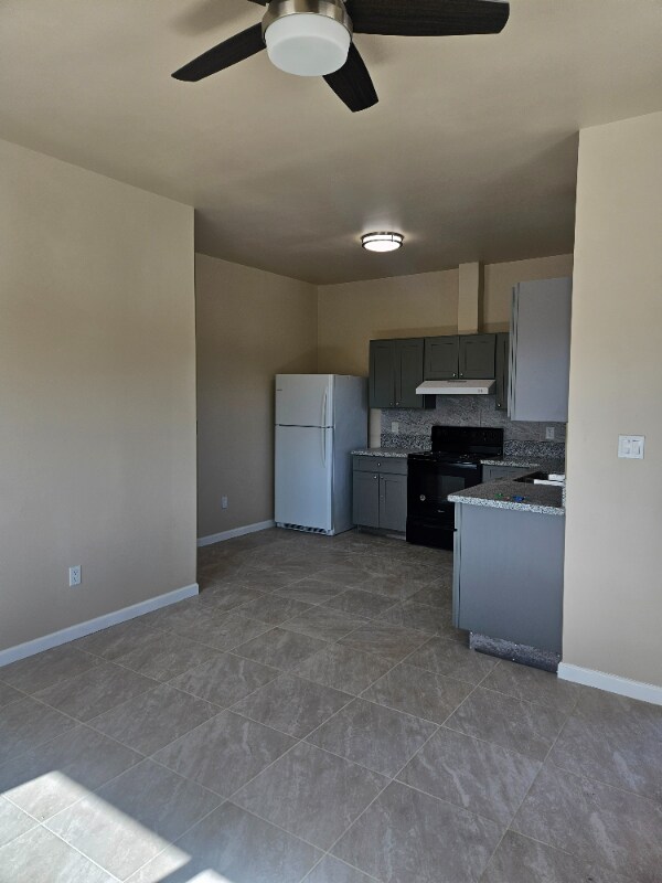 180 S Lehua St Unit 180 S Lehua St B, Kahului, HI 96732 Room for Rent