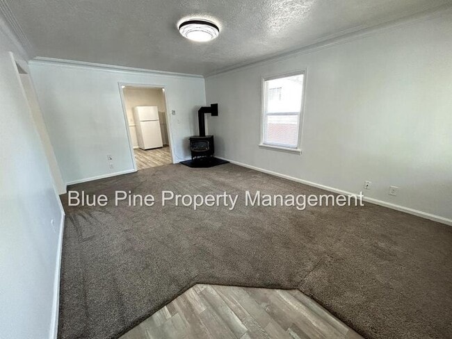 Building Photo - 350 2nd St