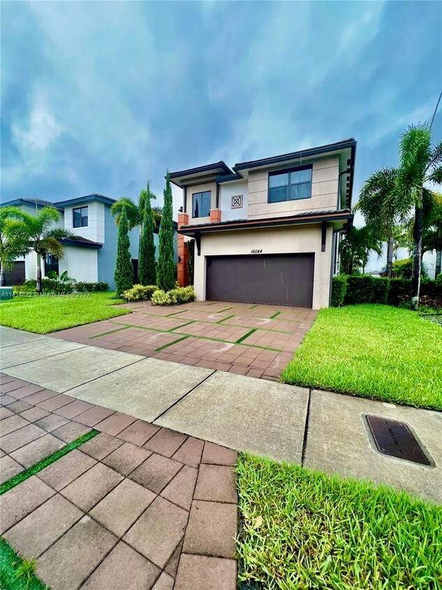 16044 NW 87th Ct, Miami Lakes, FL 33018 House Rental in Miami Lakes