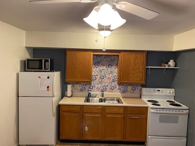 Full kitchen with all you need! - 100 Lewiston Rd