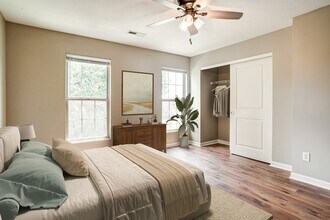 Building Photo - Riverford Crossing Apartments
