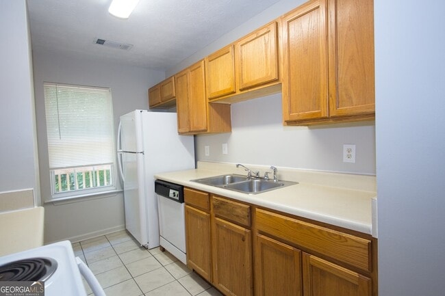 Foto del edificio - 1683 Cannonball Ct NW