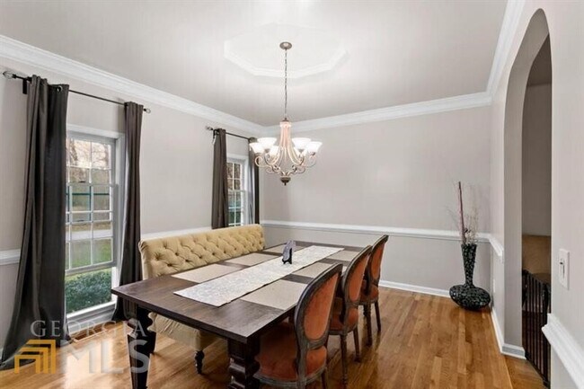Building Photo - 541 Battleview Dr