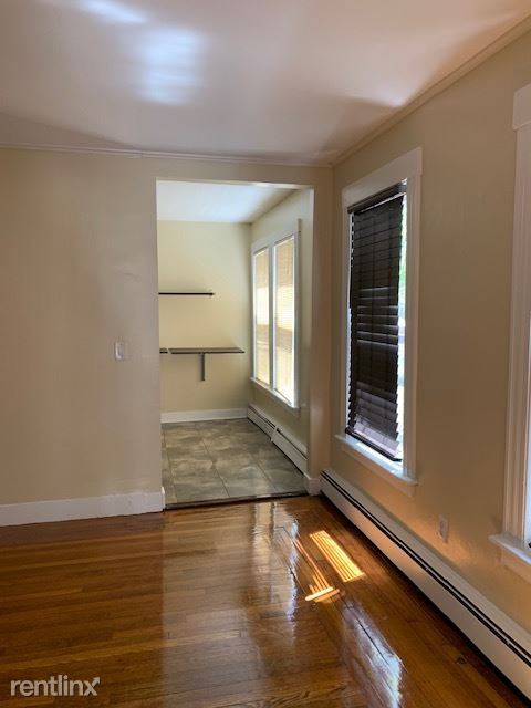 Building Photo - 2 br, 1.5 bath  - 371 Norton St # 1