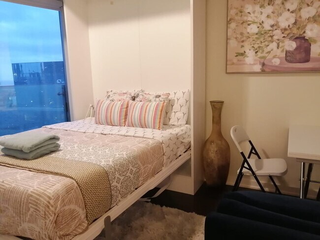 Building Photo - 14 York St