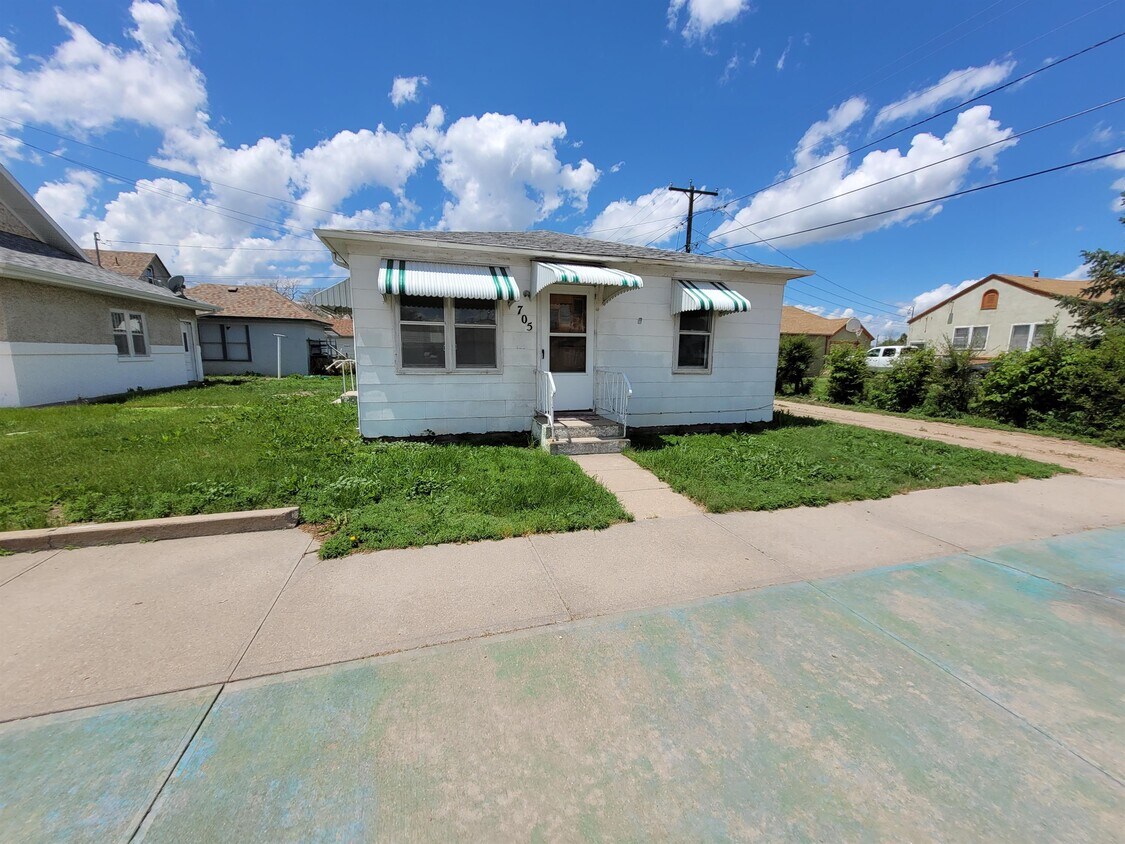 705 N 6th St, Sterling, CO 80751 House Rental in Sterling, CO