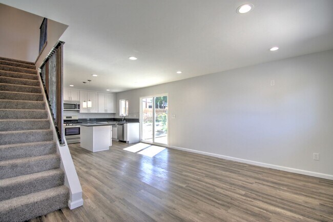 Foto del edificio - 3150-3150 Florine Dr
