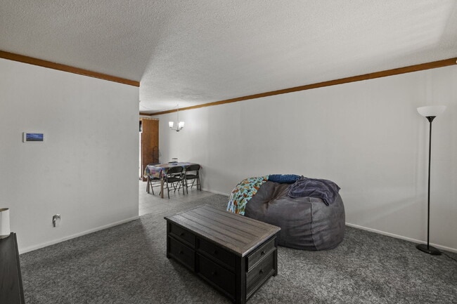 Building Photo - 2650 Willard Dr