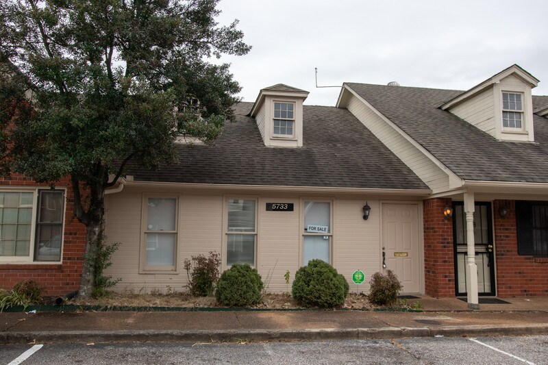Primary Photo - 5733 Nanjack Cir