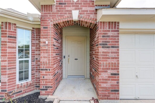 Building Photo - 21714 Mansfield Bluff Ln