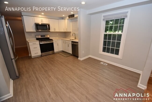 Foto del edificio - 528 Bay Green Dr