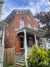Building Photo - 30 Conklin St
