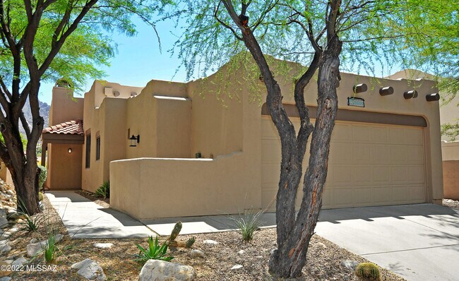 Foto del edificio - 1600 E Deer Shadow Ln