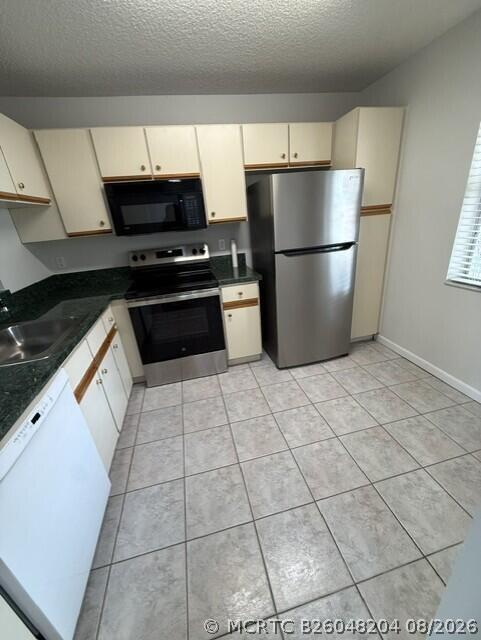 Foto del edificio - 3031 Holiday Springs Blvd