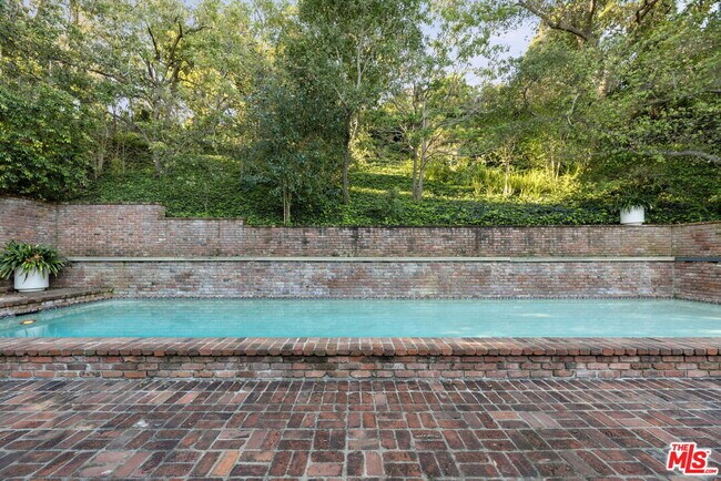 Foto del edificio - 12626 Homewood Way