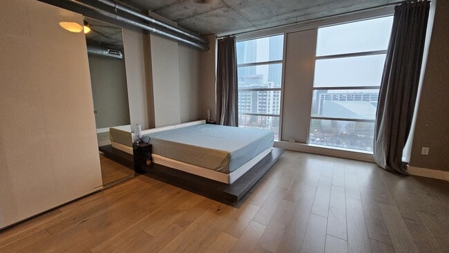 Foto del edificio - 505 E 6th St