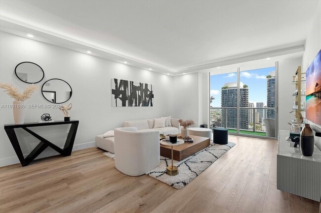 Building Photo - 1100 S Miami Ave