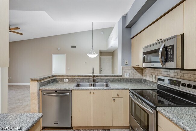 Foto del edificio - 1105 Reserve Ct