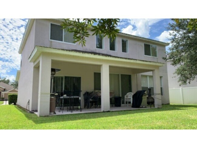 Building Photo - 4 b 2.5 b House w 2 car garage in Spring Isle