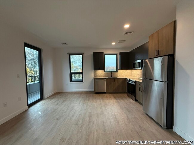 Building Photo - 199 Gardner St