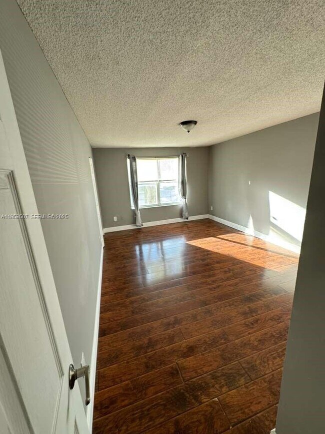 Foto del edificio - 1247 SW 46th Ave