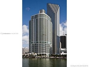 Building Photo - 300 S Biscayne Blvd